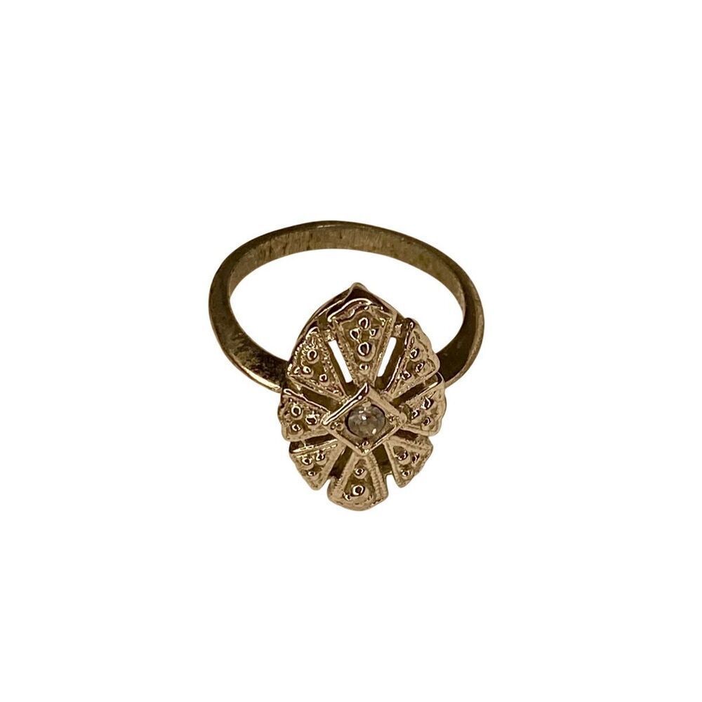 Vintage Silver Tone Filigree Ring Silver Center Stone Size 6 Jewelry Glam